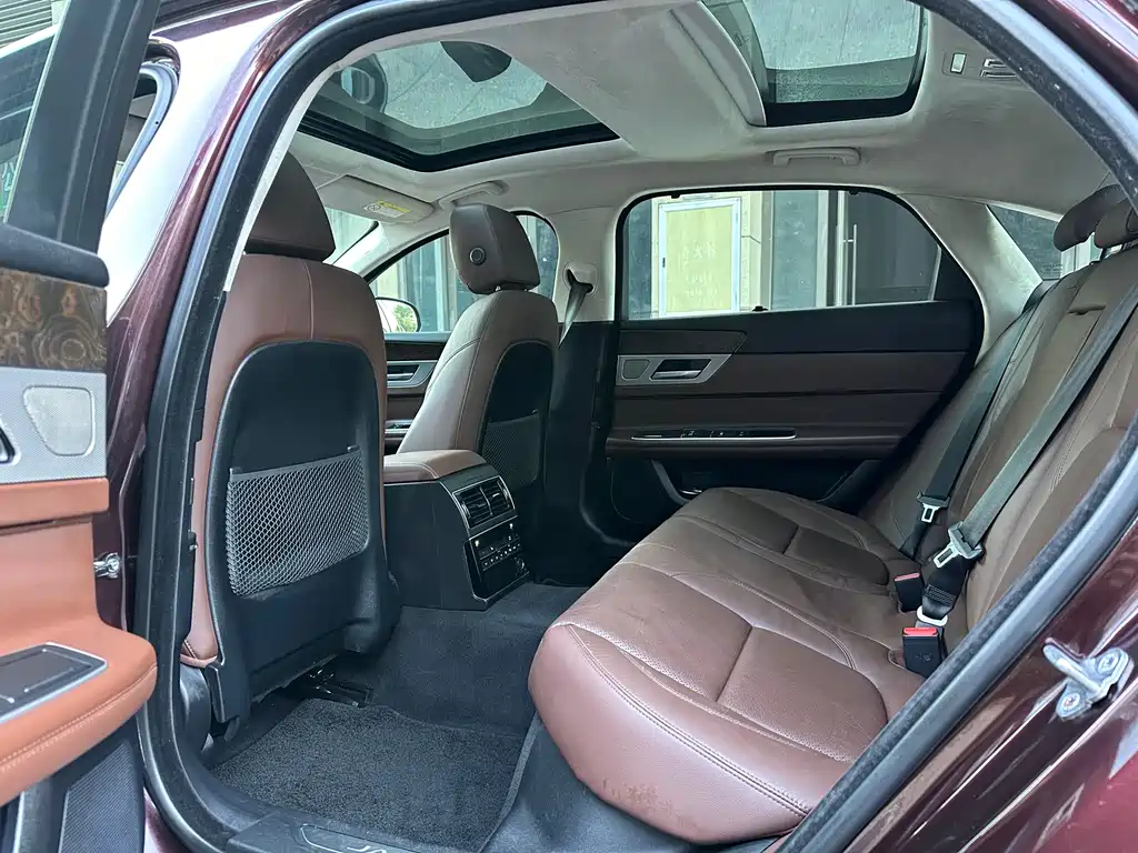 Jaguar XFL XFL 2.0T 250PS Luxury Edition, фото 10
