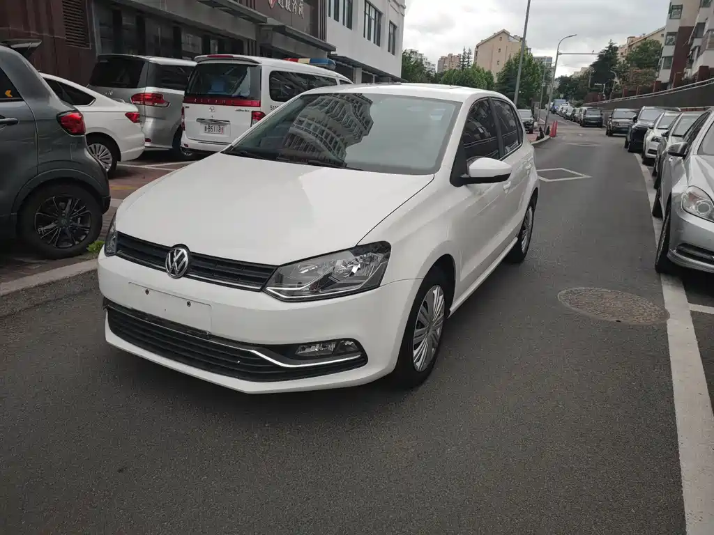 Volkswagen Polo 2016 1.6L AT Comfort