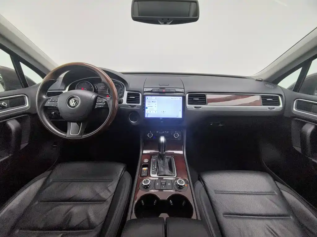 Volkswagen Touareg — миниатюра 5