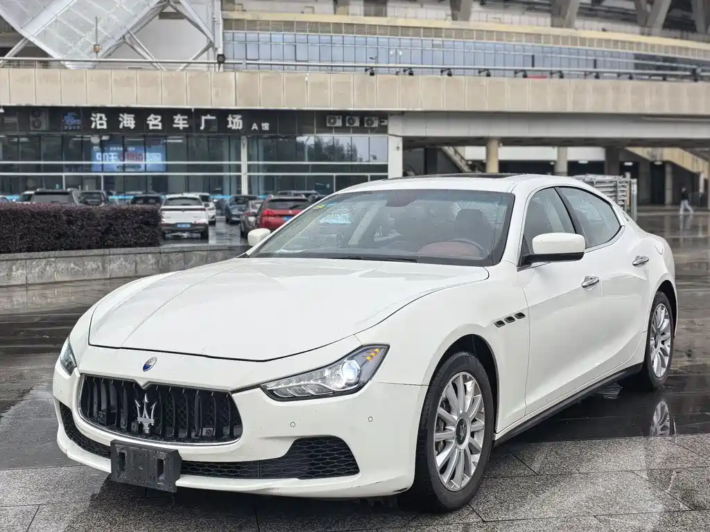 Maserati Ghibli 2015
