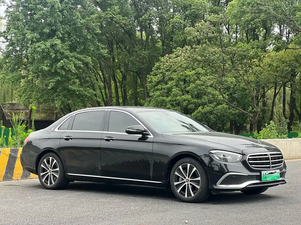 Mercedes-Benz E-Class E 2022 E 350 e L