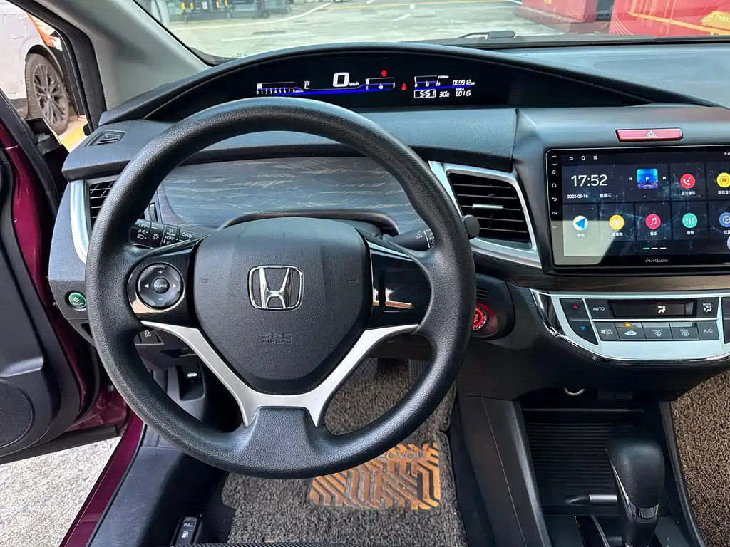 Honda Jade — миниатюра 10