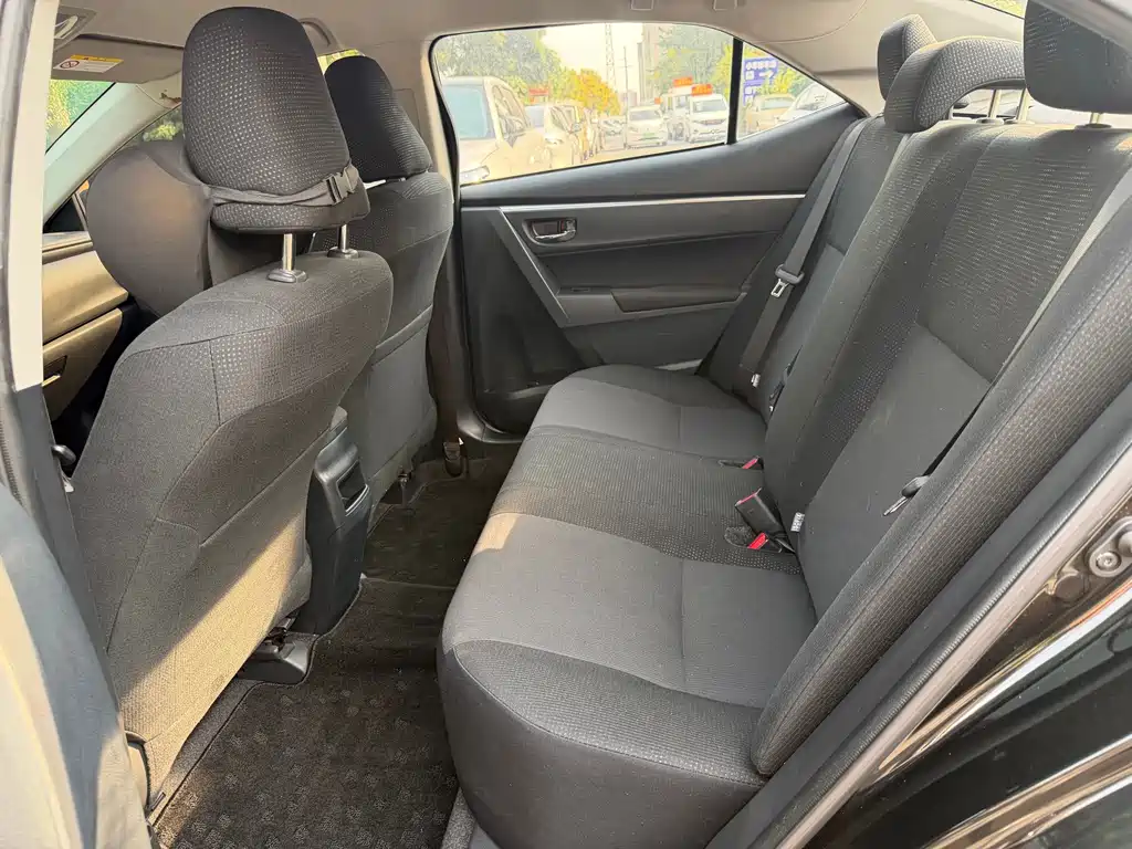 Toyota Corolla — миниатюра 6