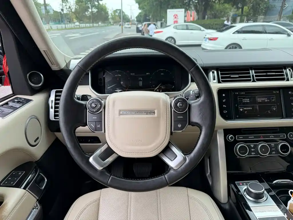 Land Rover Range Rover — миниатюра 14