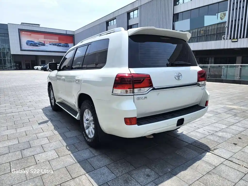 Toyota Land Cruiser — миниатюра 9