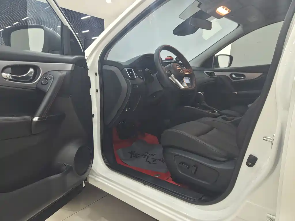 Nissan Qashqai — миниатюра 5