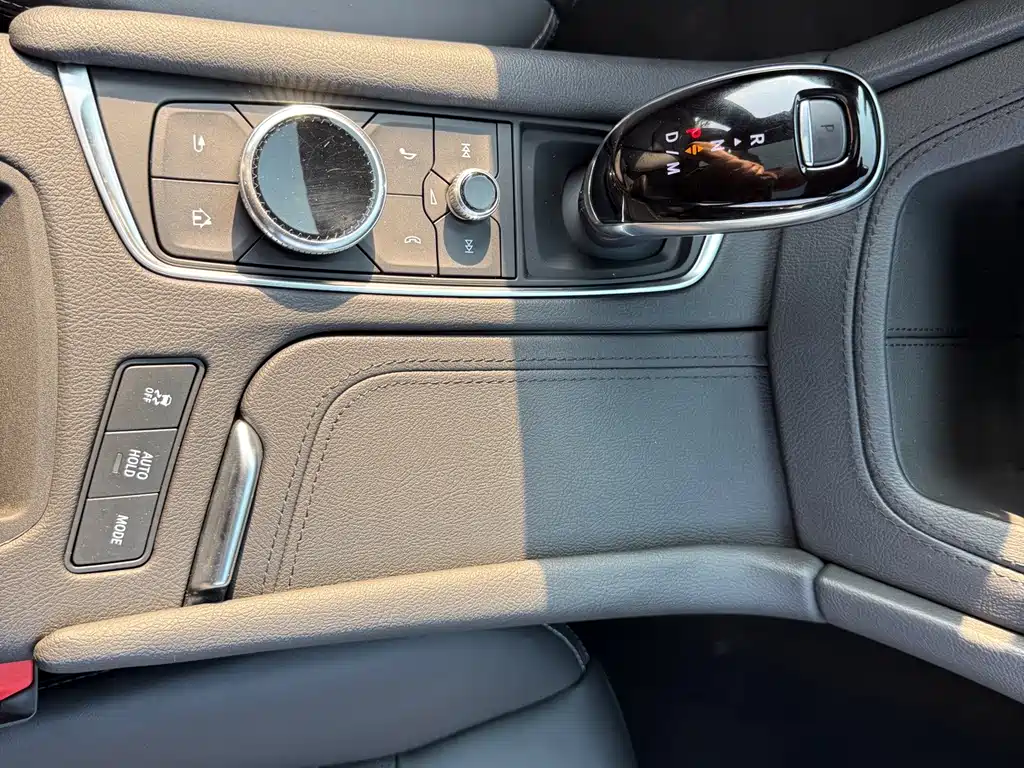 Cadillac XT6 — миниатюра 23
