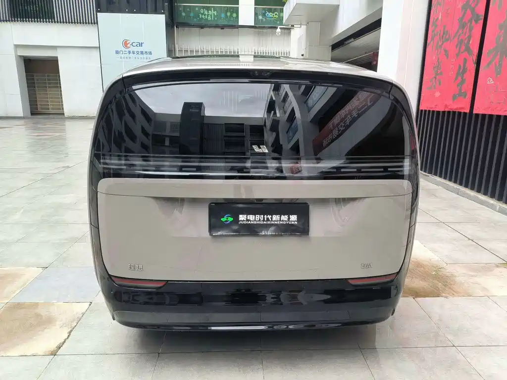 Li Auto Li MEGA — миниатюра 10