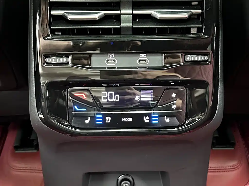 Audi Q6 — миниатюра 23
