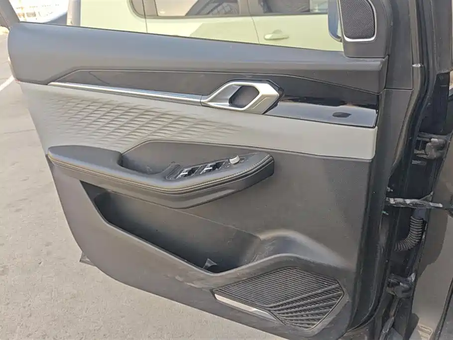 GEELY AUTOMOBILE BINYUE