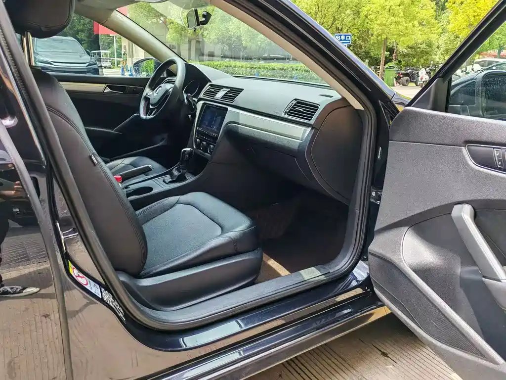 Volkswagen Passat — миниатюра 6