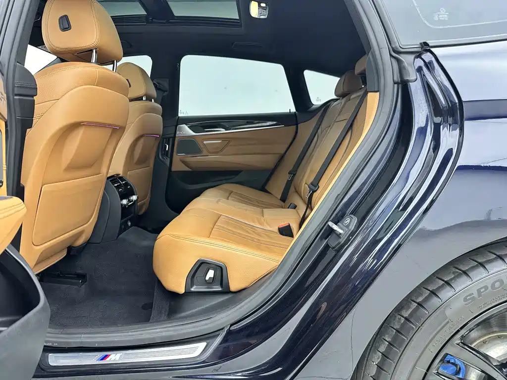 BMW 6 SERIES GT