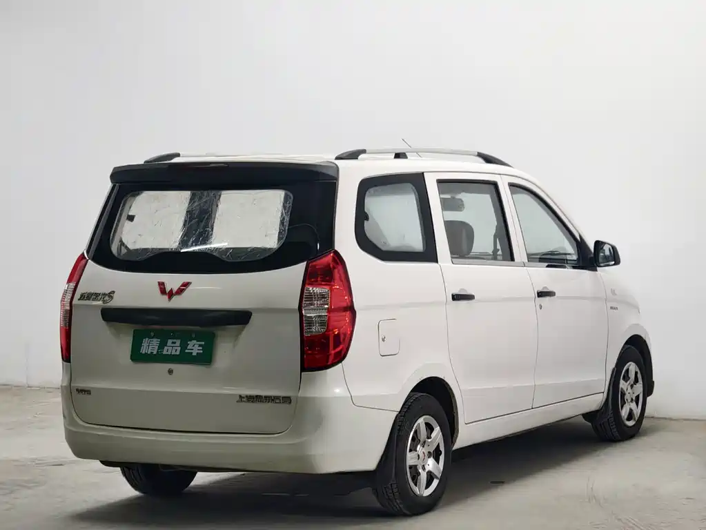 Wuling Hongguang — миниатюра 4