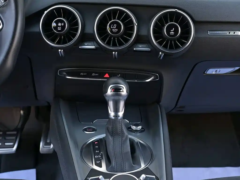 Audi TT — миниатюра 7
