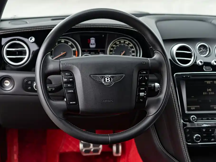 Bentley Flying Spur — миниатюра 12
