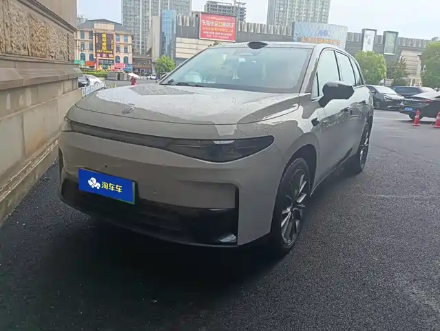 2025 Leapmotor C10