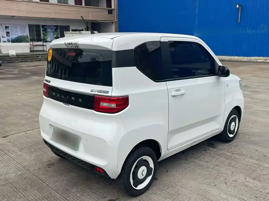 Wuling MINIEV — миниатюра 11