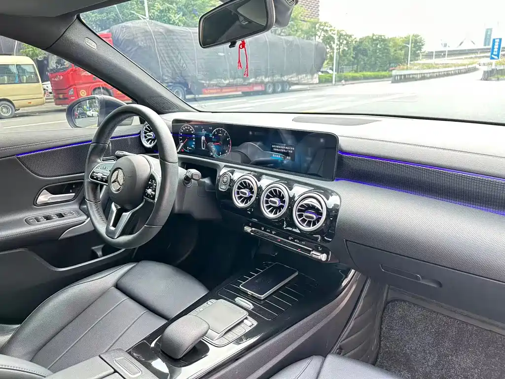 Mercedes-Benz A-Class — миниатюра 9