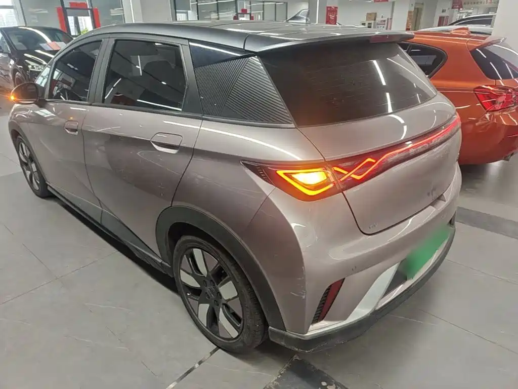 BYD Dolphin — миниатюра 5