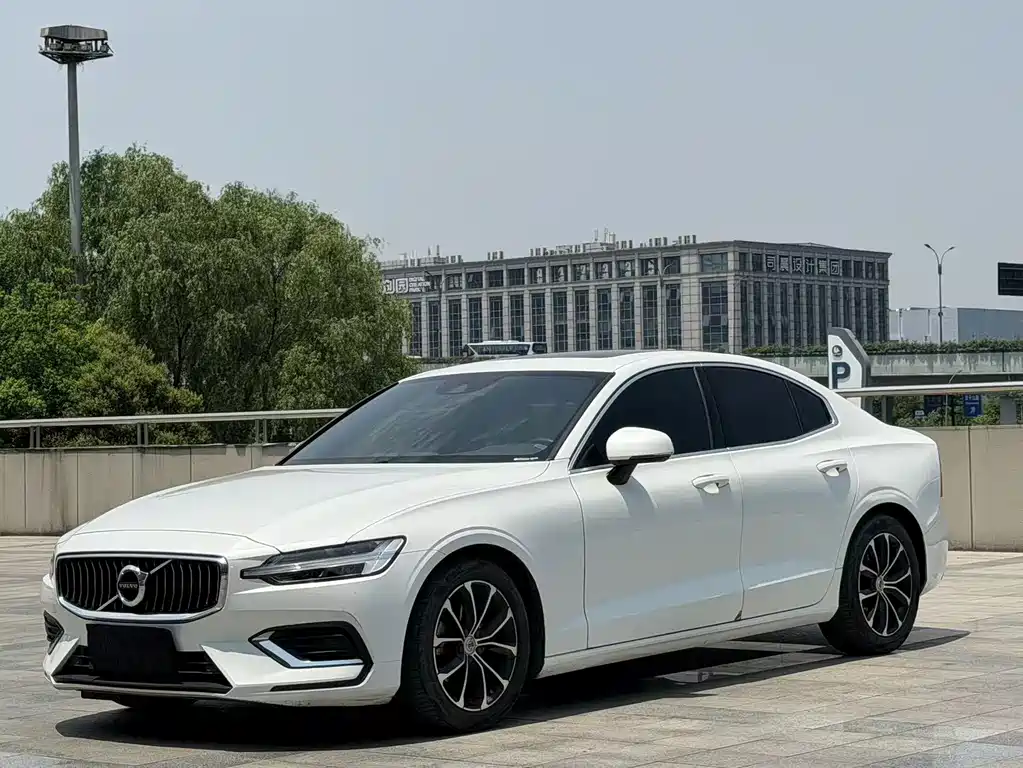 Volvo S60 2020