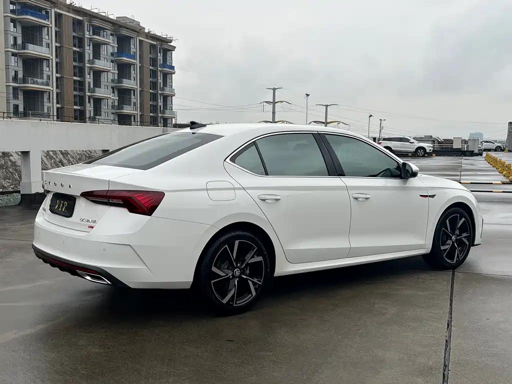 Skoda Octavia — миниатюра 15