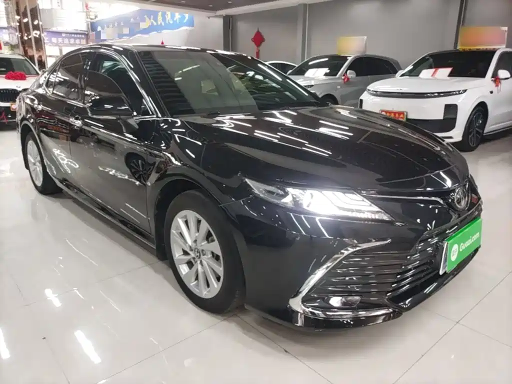 Toyota Camry — миниатюра 4