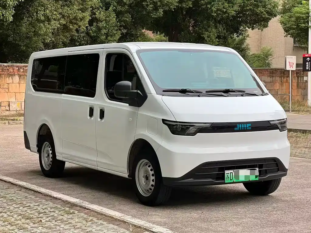 JMC E-Fushun — миниатюра 3