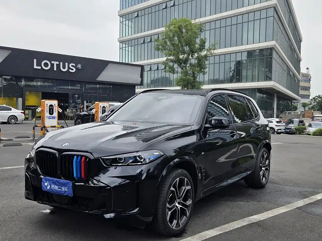 BMW X5 2026 xDrive 40Li M Sport