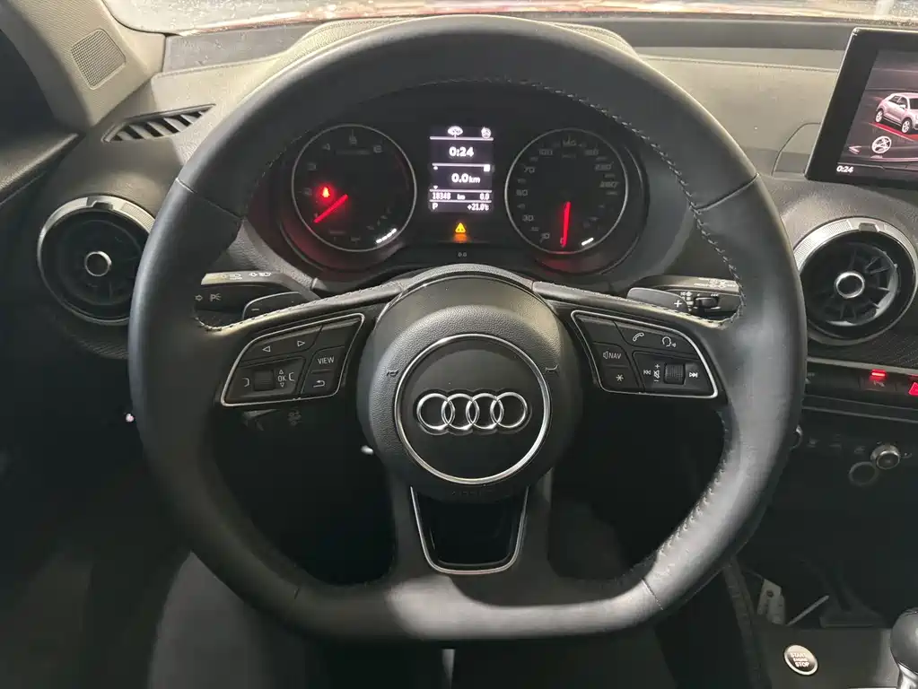 Audi Q2L — миниатюра 7