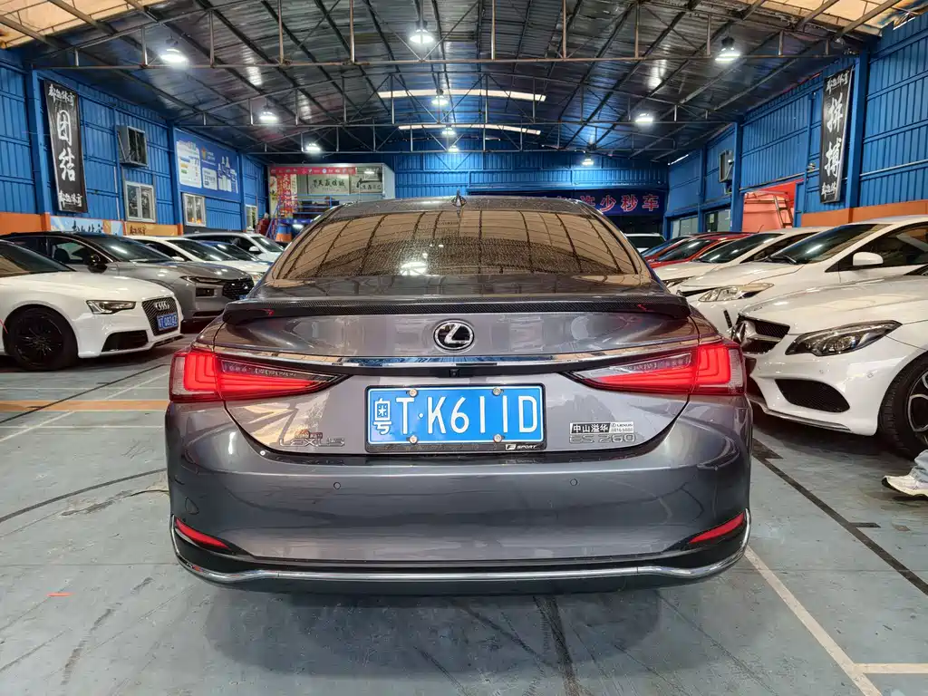 Lexus ES — миниатюра 5