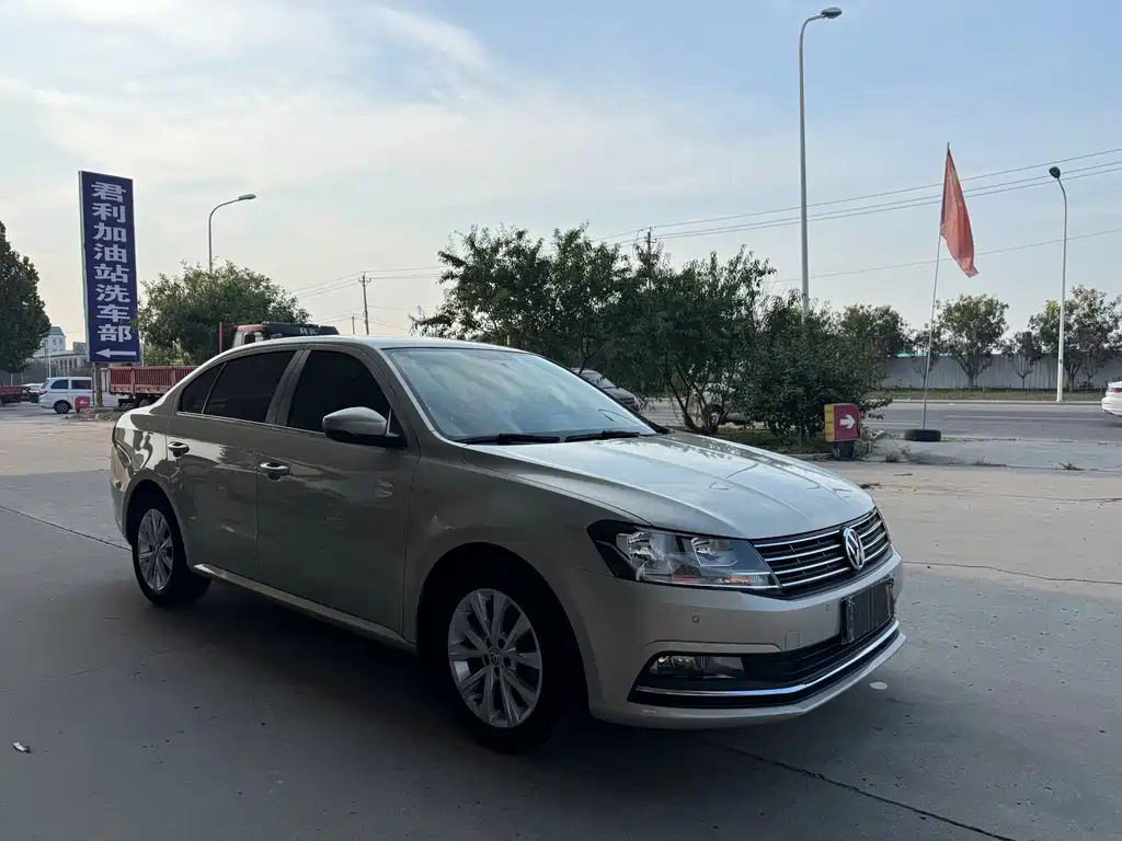 Volkswagen Lavida — миниатюра 4