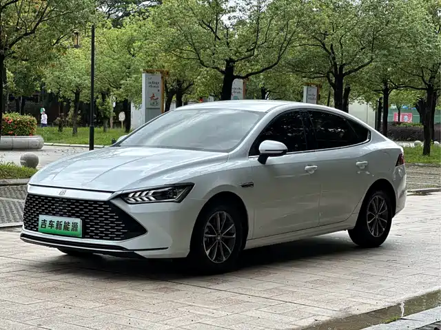 2024 BYD Qin