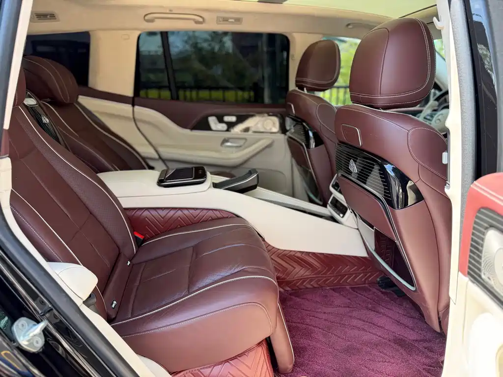 Mercedes-Benz GLS — миниатюра 10