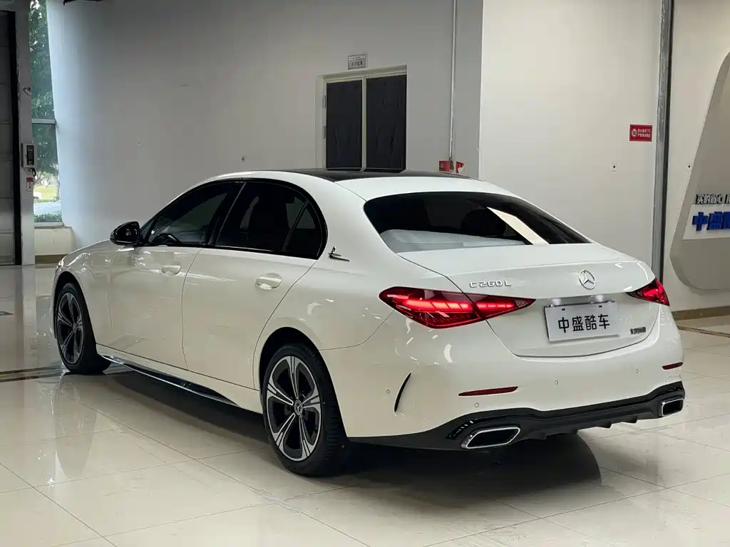 Mercedes-Benz C-Class — миниатюра 21