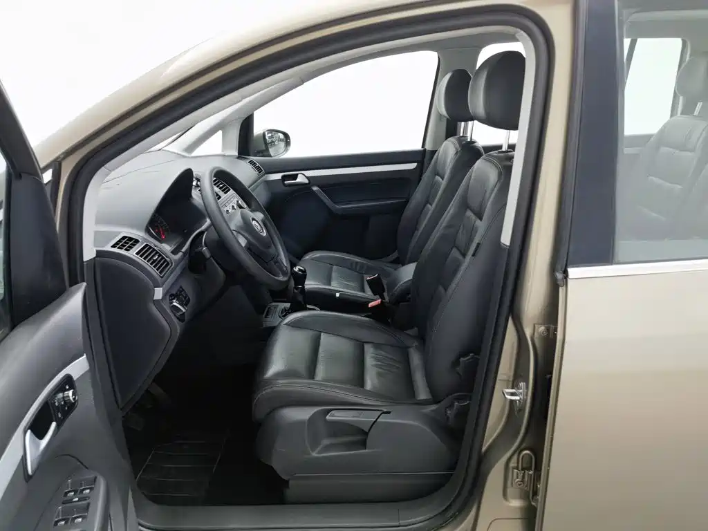 Volkswagen Touran — миниатюра 10