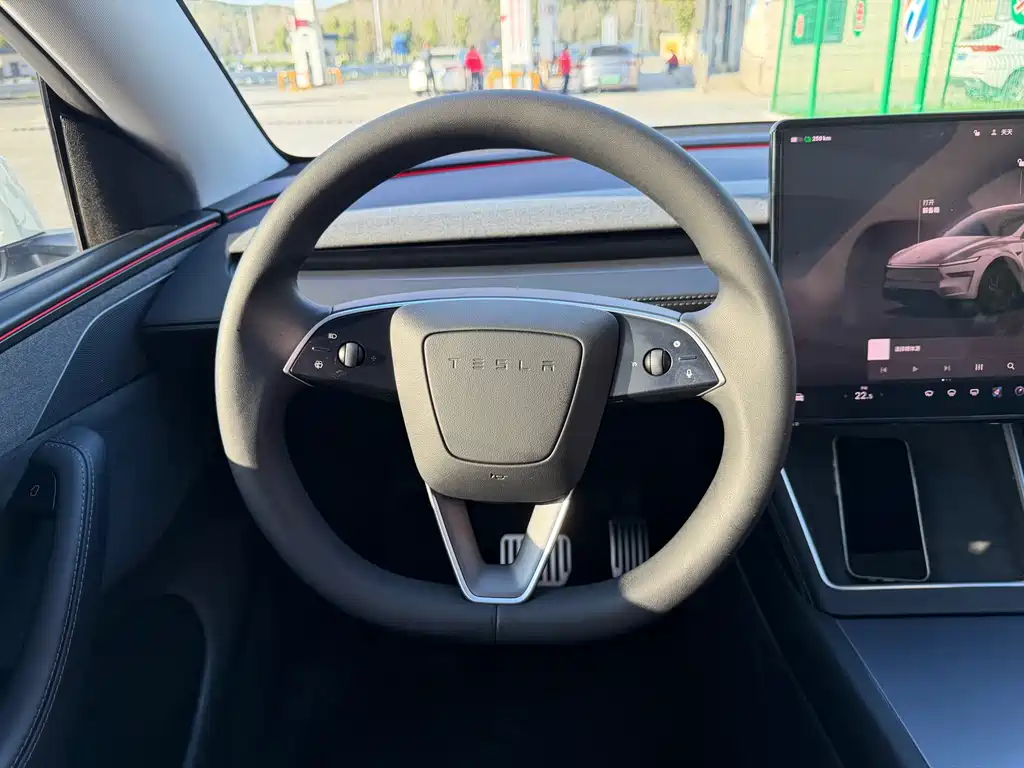 Tesla Model Y — фотографии объявления, Фото 5