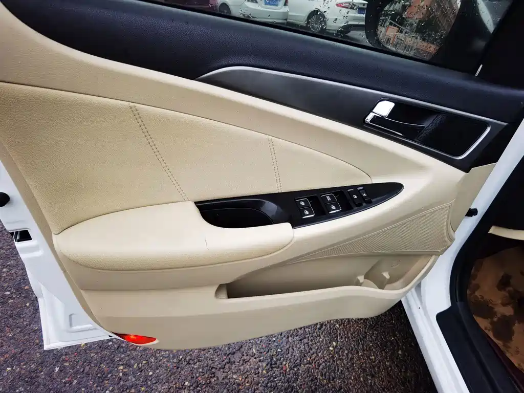 Changan Eado New Energy — миниатюра 19