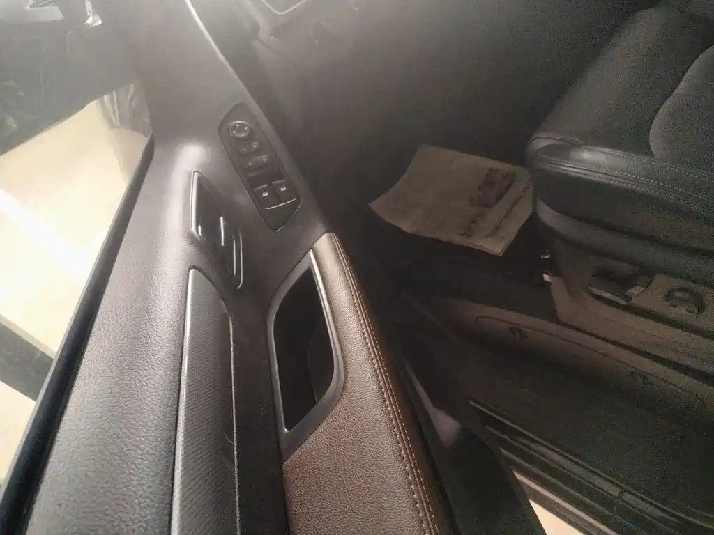 SAIC MAXUS CHASE G10