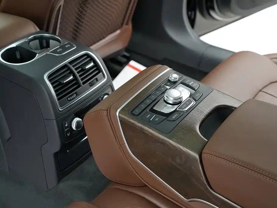 Audi A6L — миниатюра 15