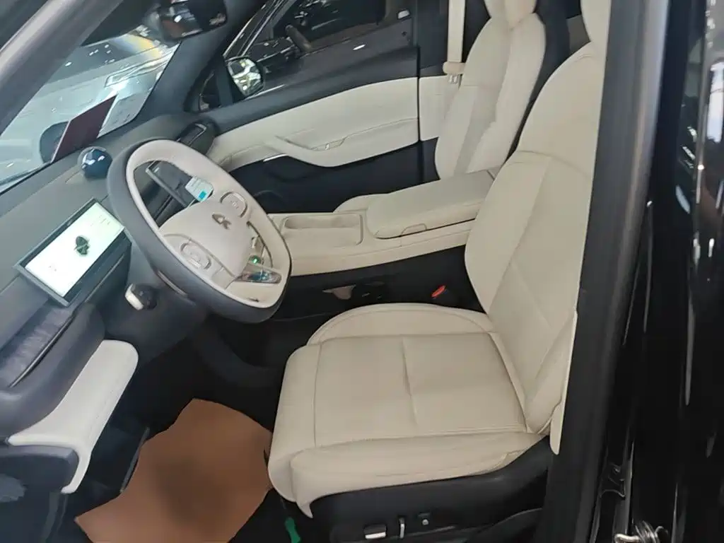 NIO ES6 — миниатюра 15
