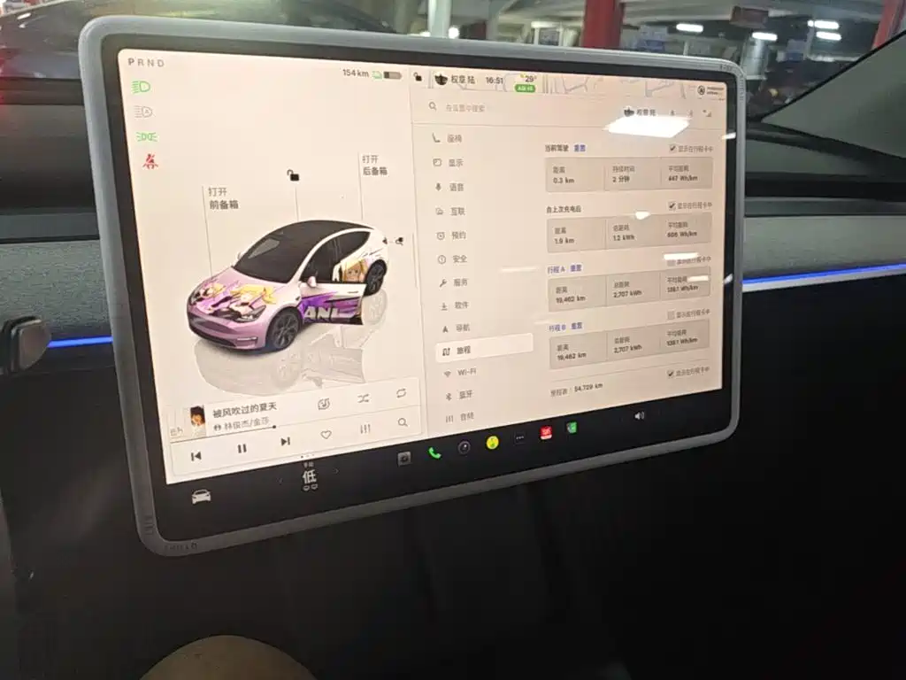 Tesla Model Y — миниатюра 13