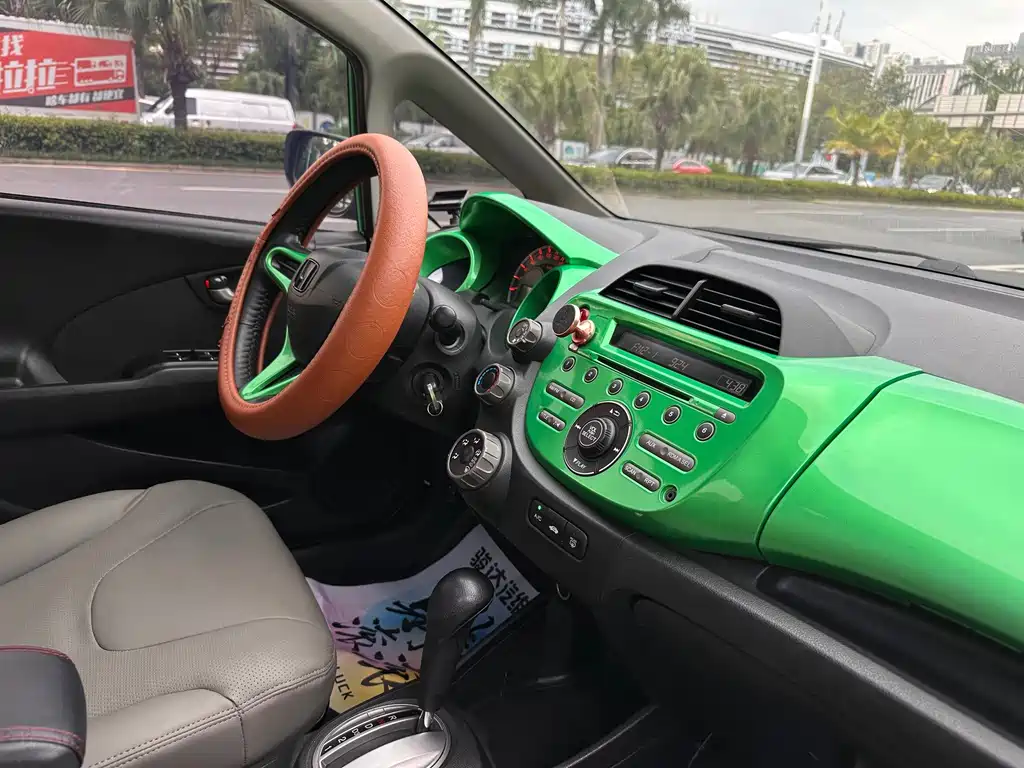 Honda Fit — миниатюра 20