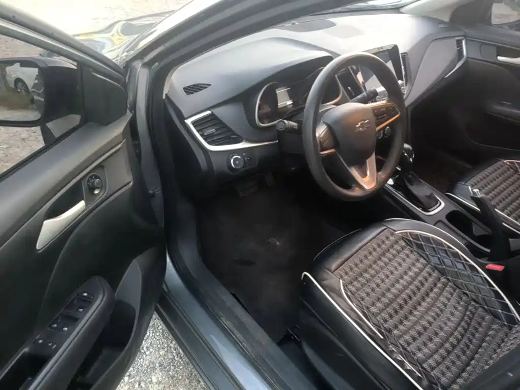 Chevrolet Monza — миниатюра 12
