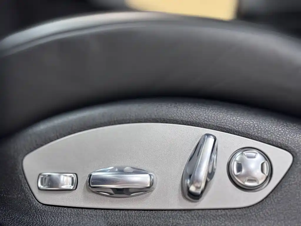 Porsche Macan — миниатюра 26