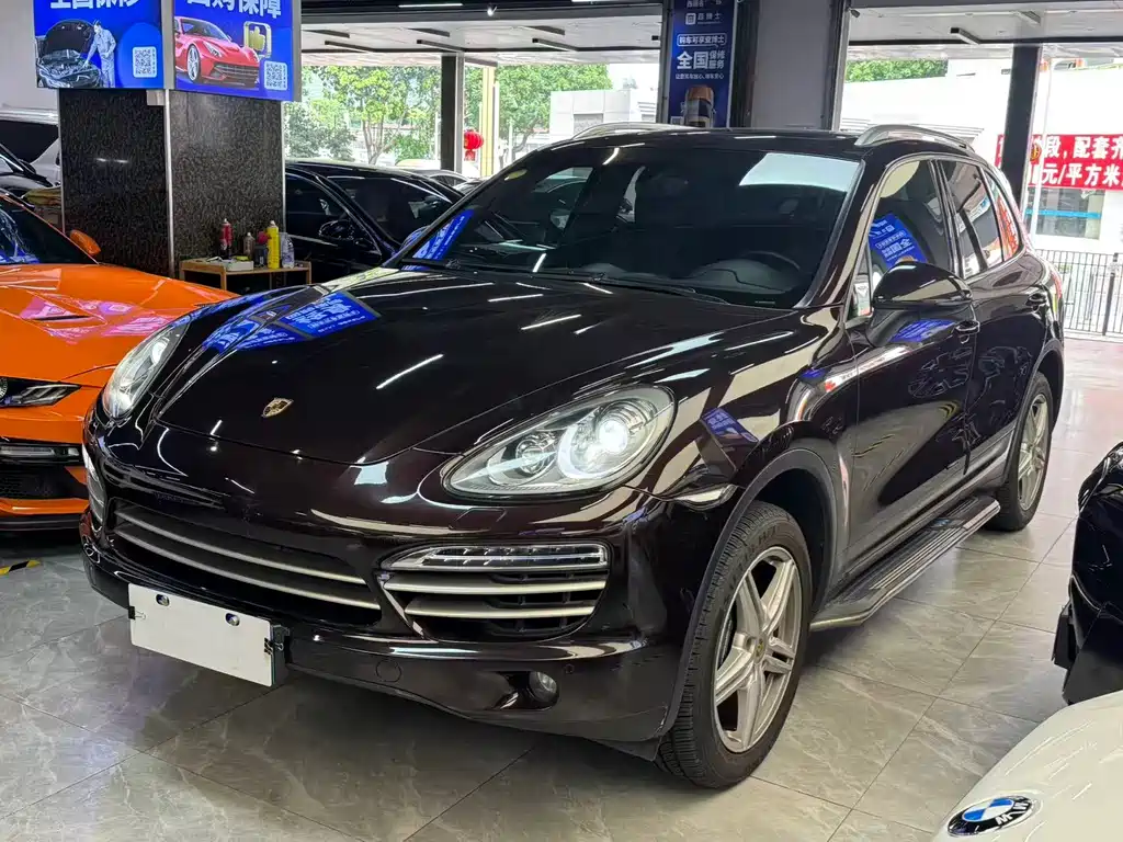 Porsche Cayenne 2014