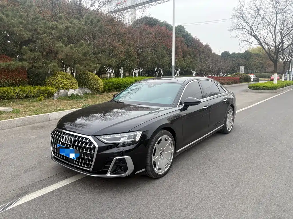 Audi A8 2022