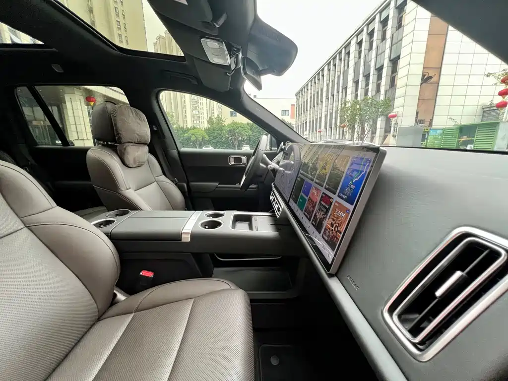 Li Auto Li L8 — миниатюра 30