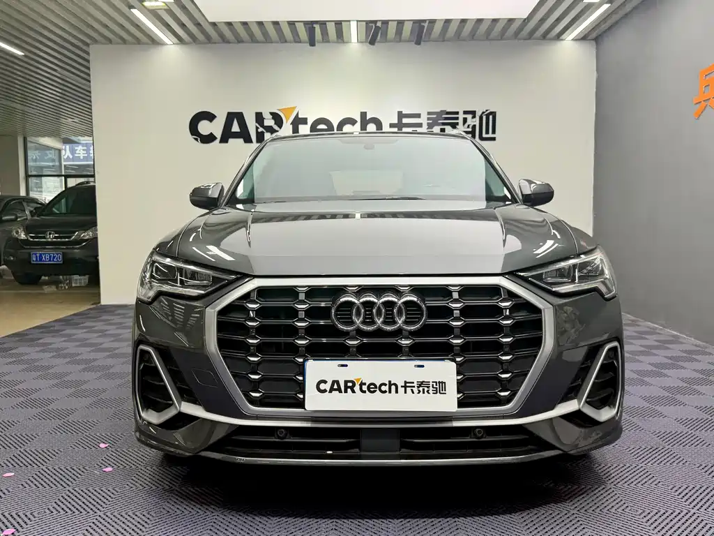 Audi Q3 — миниатюра 2