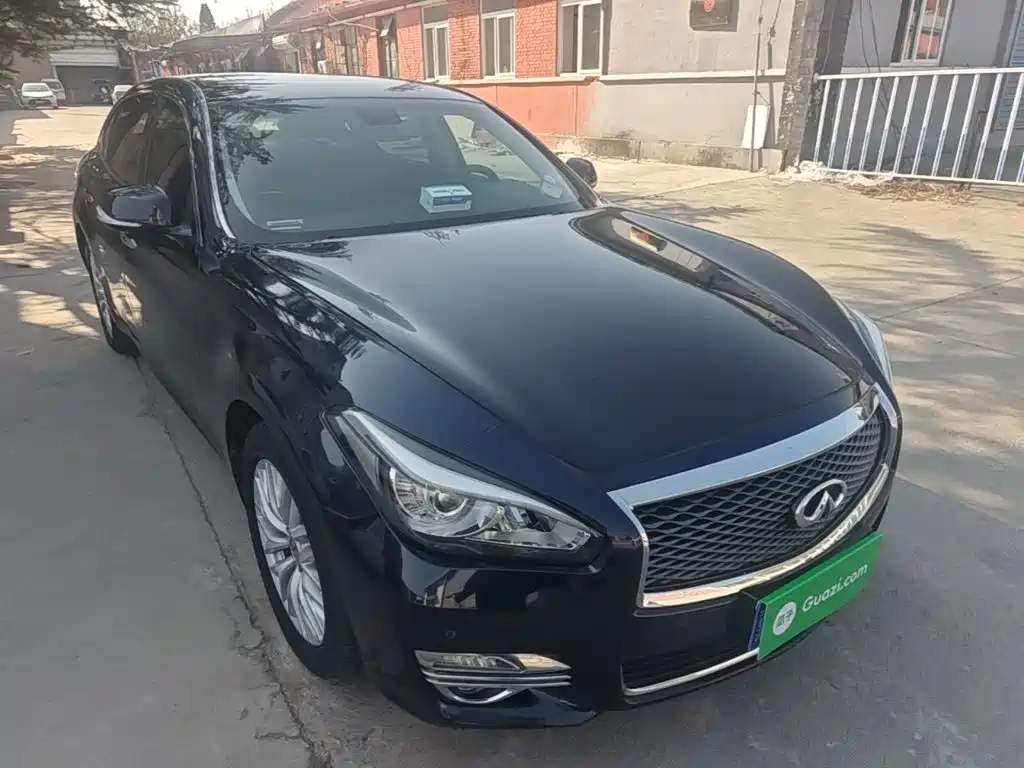 Infiniti Q70 — миниатюра 4