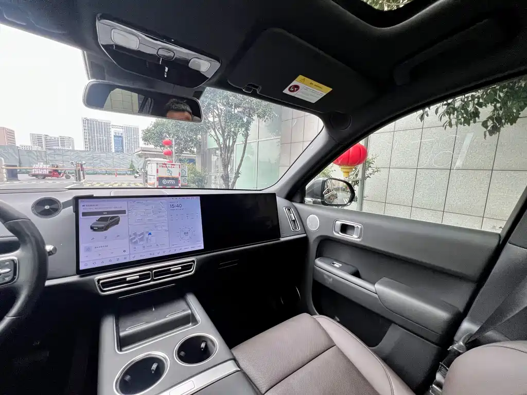 Li Auto Li L8 — миниатюра 19